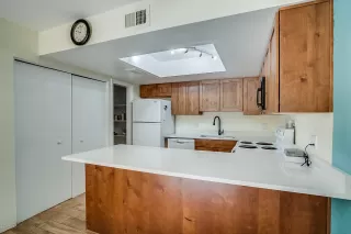 Photo #6: 6028075 Listing