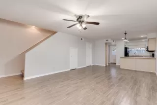 Photo #2: 6028135 Listing