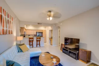 Photo #3: 6028446 Listing