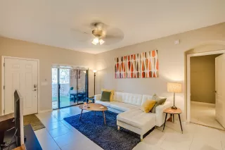 Photo #4: 6028446 Listing