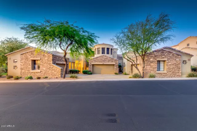 MLS: 6028571 Condo For Sale