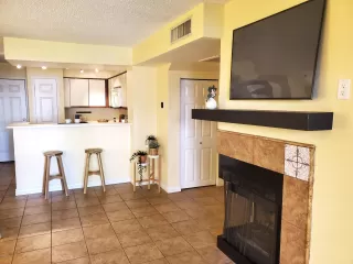 Photo #5: 6028809 Listing