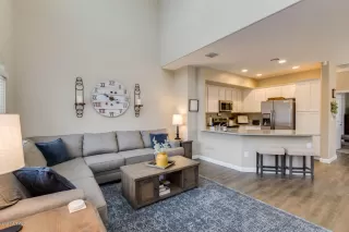 Photo #6: 6028839 Listing