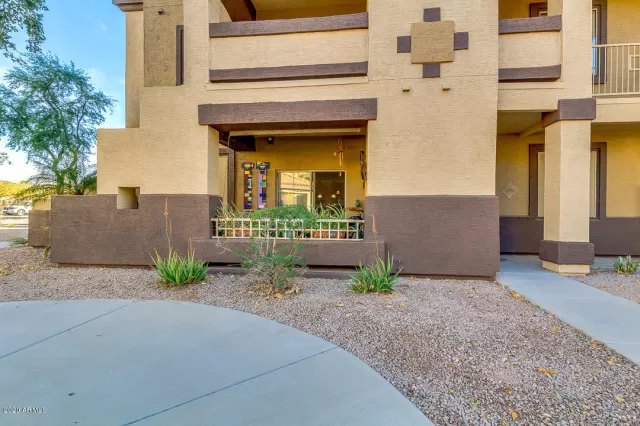 MLS: 6029072 Condo For Sale