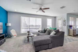 Photo #3: 6029078 Listing