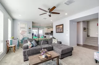 Photo #6: 6029078 Listing