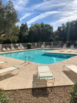 Photo #4: 6029379 Listing