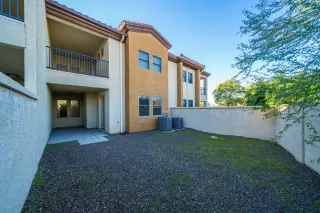 Photo #4: 6029671 Listing