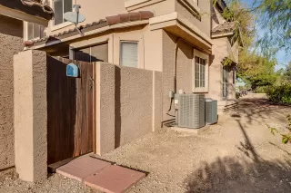 Photo #5: 6029852 Listing