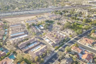 Photo #6: 6029852 Listing