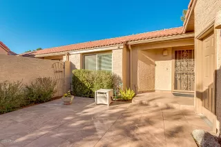 Photo #5: 6029878 Listing