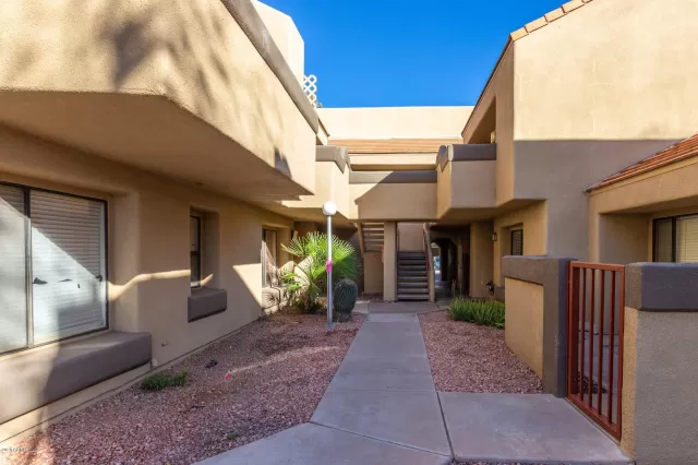 MLS: 6029975 Condo For Sale