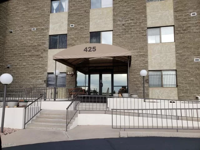 MLS: 6030123 Condo For Sale