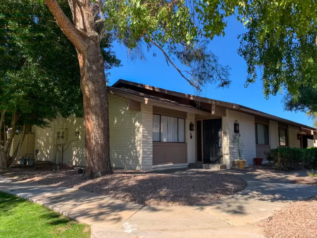 MLS: 6030461 Condo For Sale