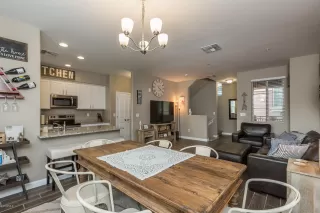 Photo #2: 6030628 Listing 