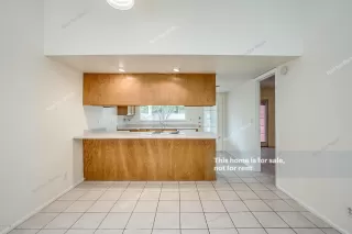 Photo #6: 6030679 Listing