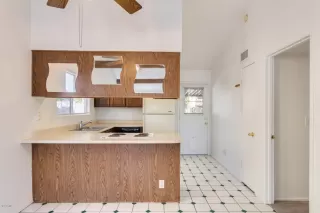 Photo #5: 6030818 Listing