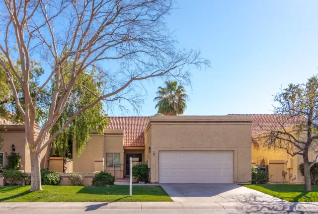 MLS: 6030975 Condo For Sale