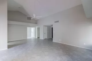 Photo #4: 6030975 Listing