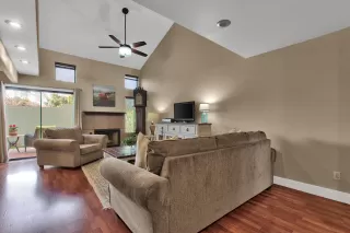 Photo #6: 6031002 Listing