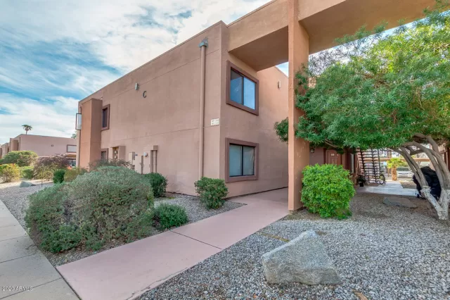 MLS: 6031110 Condo For Sale