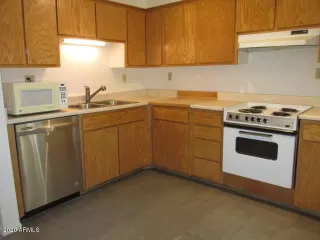 Photo #2: 6031380 Listing