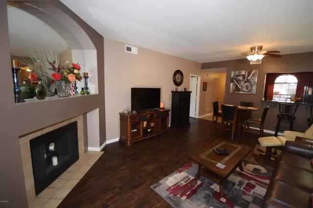 MLS: 6031394 Condo For Sale