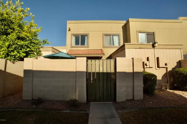 MLS: 6031591 Condo For Sale