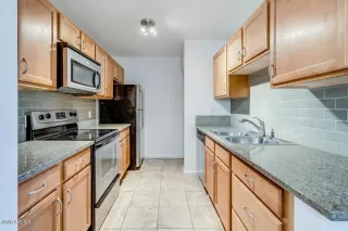 Photo #2: 6031960 Listing