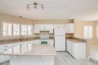 Photo #6: 6031963 Listing 