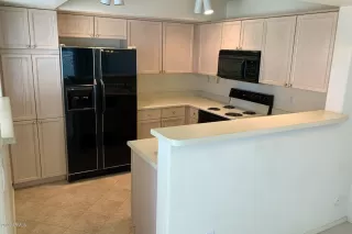 Photo #6: 6032746 Listing