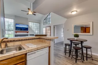 Photo #3: 6033122 Listing