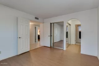 Photo #5: 6033225 Listing 