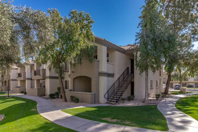 MLS: 6033360 Condo For Sale