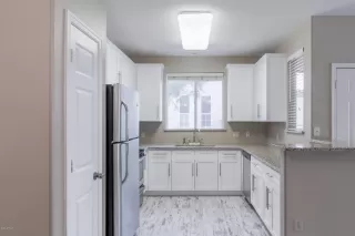 Photo #2: 6033360 Listing