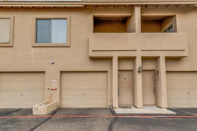 MLS: 6033838 Condo For Sale