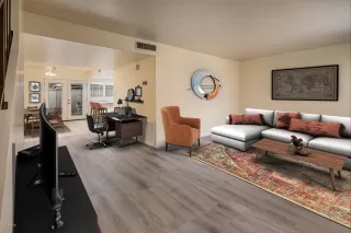 Photo #3: 6033909 Listing