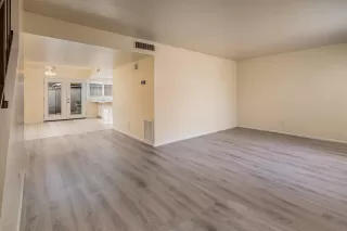 Photo #4: 6033909 Listing