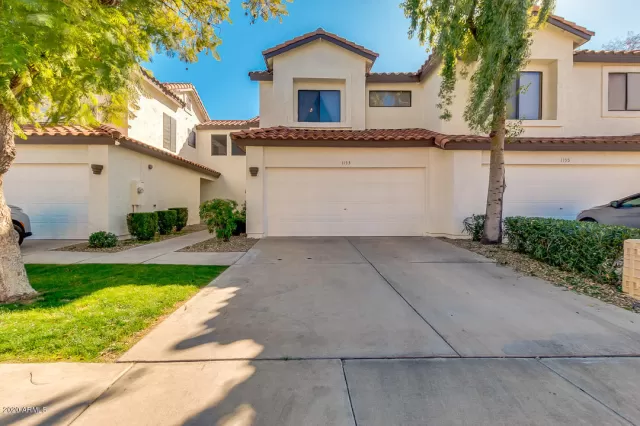 MLS: 6033916 Condo For Sale