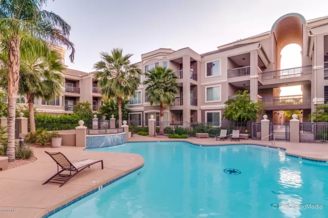 MLS: 6033947 Condo For Sale