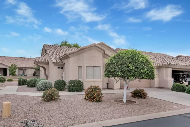 MLS: 6035238 Condo For Sale