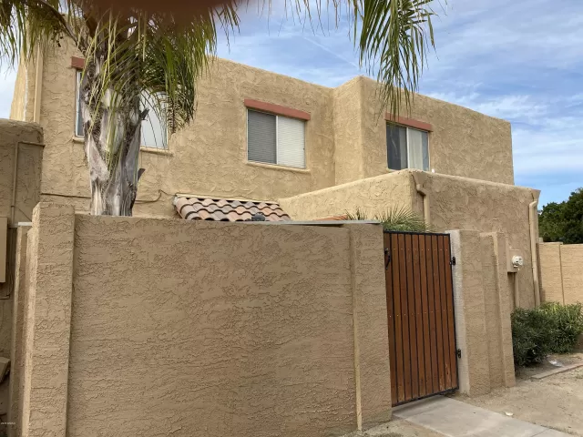 MLS: 6035529 Condo For Sale