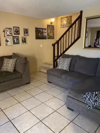 Photo #3: 6035529 Listing