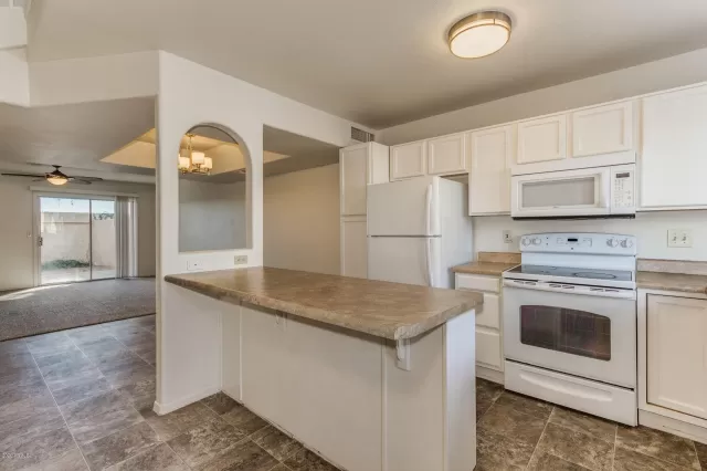 MLS: 6035553 Condo For Sale