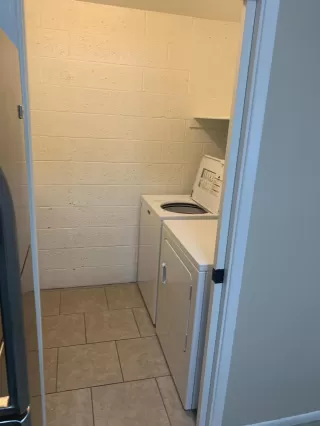 Photo #4: 6035886 Listing