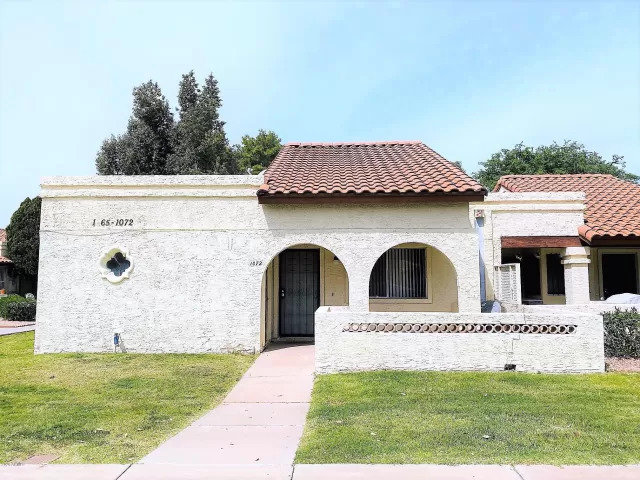 MLS: 6036234 Condo For Sale