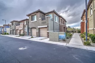 Photo #3: 6036385 Listing 