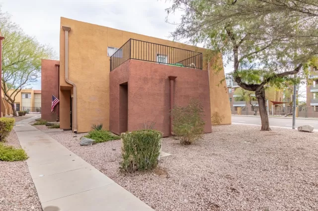 MLS: 6036427 Condo For Sale