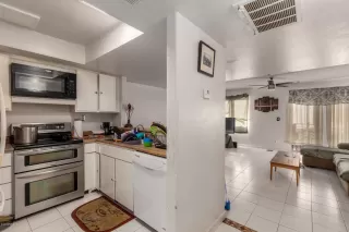 Photo #3: 6036427 Listing