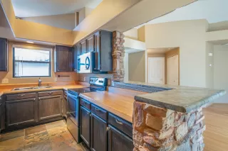 Photo #1: 6036507 Listing 